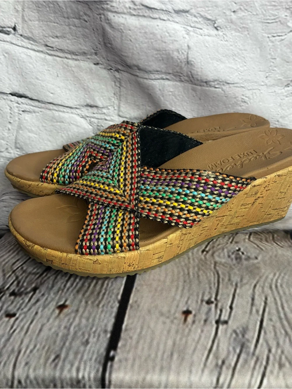 Skechers Beverlee Thick Rainbow Strappy Wedge Sandals Womens Sz 7 Woven Cork EUC